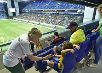 Em iniciativa da primeira-dama de MT, Governo e Cuiabá Esporte Clube abrem espaço para autistas assistirem jogos na Arena Pantanal