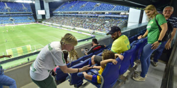 Em iniciativa da primeira-dama de MT, Governo e Cuiabá Esporte Clube abrem espaço para autistas assistirem jogos na Arena Pantanal