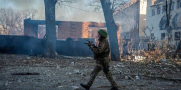 Em Abu Dhabi, Lula diz que Europa e EUA prolongam guerra na Ucrânia