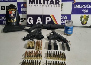 Homem é preso pela PM com três armas de fogo e 530 munições em Rondonópolis