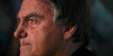 TSE forma maioria para tornar Bolsonaro inelegível por oito anos