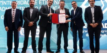 “Ética e eficiência são essenciais para entregarmos o que a sociedade espera do poder público”, afirma governador