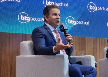 Governador cita investimentos recordes, defende o agro e mais obras de infraestrutura