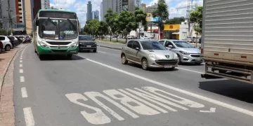 Semob faz estudo para aumentar faixas exclusivas de transporte coletivo em Cuiabá
