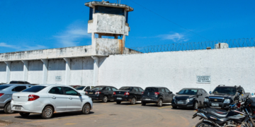 Polícia Penal prende mulheres e impede entrada de drogas e carregadores na PCE