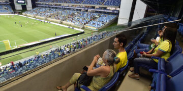 Setasc abre inscrições para sorteio que levará autistas ao jogo do Cuiabá contra Corinthians na Arena Pantanal
