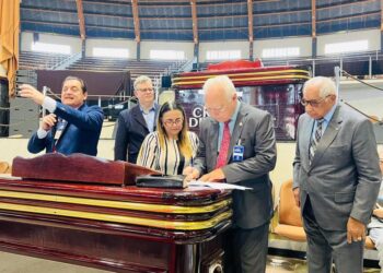 CREA-MT assina convênio social com a COMADEMAT