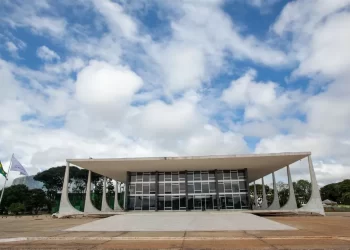 STF forma maioria para manter intervenção na Saúde de Cuiabá