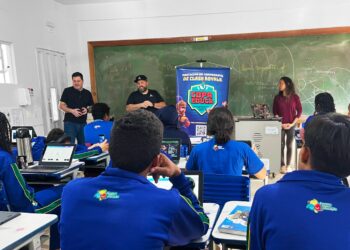 Estudantes disputam troféu de melhor gamer das escolas estaduais nesta terça-feira (14)