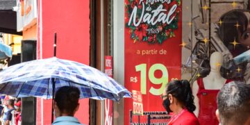 Procon Estadual orienta consumidores para compras e trocas de presentes de Natal