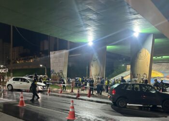 Treze motoristas são presos por embriaguez ao volante em operação na Avenida do CPA