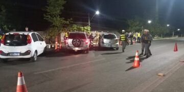 Operação Lei Seca termina com 14 motoristas presos por embriaguez ao volante na Avenida das Torres