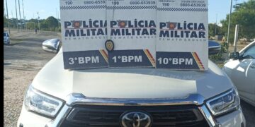PM recupera duas caminhonetes e prende quadrilha especializada em furto de veículos