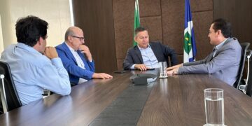 Estrutura defasada: Rezende se reúne com Mauro Mendes e clama por novo Hospital Regional