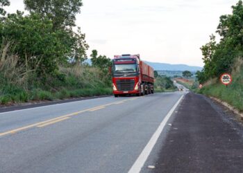 Prefeitos afirmam que asfalto feito pelo Governo na MT-100 representa desenvolvimento para o Araguaia: “Trouxe progresso”