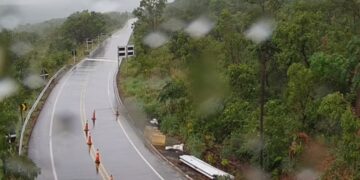 Tráfego na MT-251 no Portão do Inferno é interrompido por causa das chuvas nesta quinta-feira (08)