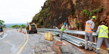 Trânsito no Portão do Inferno está liberado em meia pista