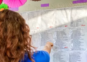 Aulas na rede estadual começam na segunda-feira (5) com mais de 300 mil estudantes matriculados