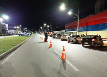 Em operações Lei Seca, 17 motoristas são flagrados dirigindo embriagados