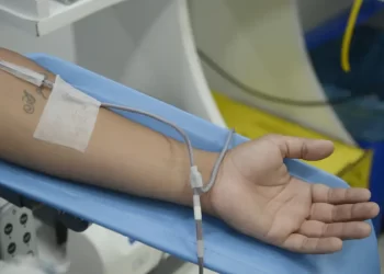 Diagnóstico de dengue e imunização exigem cautelas na doação de sangue