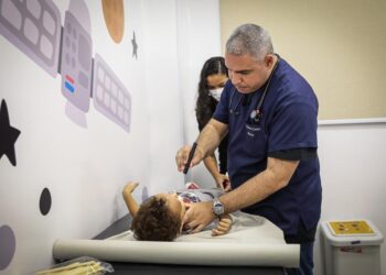 Pais destacam melhorias do novo pronto atendimento pediátrico da Santa Casa: “Espaço que nenhum hospital particular oferece”