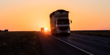 Motoristas das categorias C, D e E têm até esta terça-feira (30) para fazer exame toxicológico