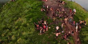 Mais de 500 pessoas subiram o morro de Santo Antônio na Semana Santa