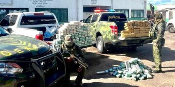 Gefron apreende 420 quilos de entorpecente e prende dois suspeitos de tráfico de drogas