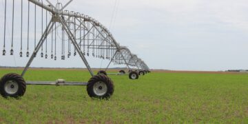 Sedec integra comitiva para imersão sobre técnicas e inovações de irrigação e lavouras de grãos nos Estados Unidos