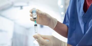 Vacinação contra dengue em Cuiabá começa nessa segunda-feira (13)