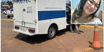 Passageira morre após puxar volante e caminhonete capotar em MT