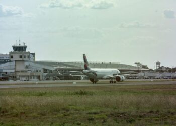 Cresce fluxo de passageiros nos aeroportos do interior e taxa de ocupação em hotéis