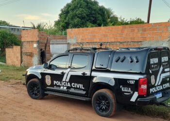 Polícia Civil cumpre 20 ordens judiciais em operação contra o tráfico doméstico em Cáceres