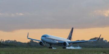 Base Aérea de Canoas recebe cerca de 30 toneladas de donativos da Itália