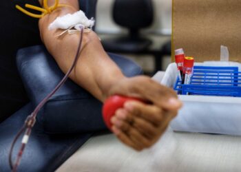 Voluntários podem doar sangue neste sábado (15) e se inscrever gratuitamente na Corrida pela Vida
