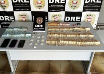 Polícia Civil prende traficante com drogas e R$ 7,3 mil em dinheiro na Capital