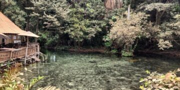 Sema analisará qualidade da água dentro do Balneário Estivado; rio nas proximidades está impróprio