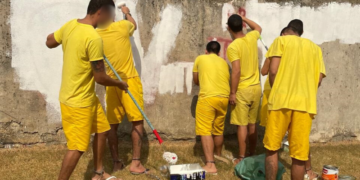 Forças de segurança utilizam mão de obra de reeducandos para remover pichações