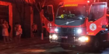 Corpo de Bombeiros combate incêndios em duas residências em Sinop