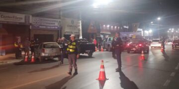 Operação Lei Seca termina com 9 autuações criminais em avenida central de Várzea Grande