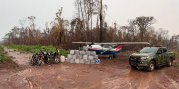 Gefron apreende 600 quilos de cocaína em aeronave e causa prejuízo de R$ 18 milhões ao crime organizado