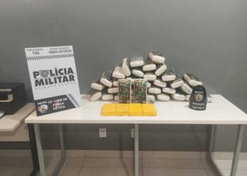 Força Tática prende dois homens com 39 tabletes de drogas em Várzea Grande