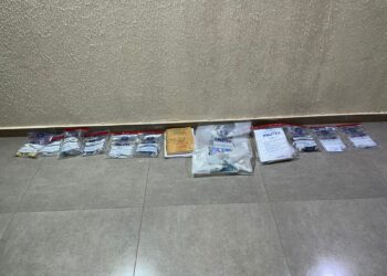 Forças de segurança apreendem 47 celulares e autuam 3 presos por tráfico de drogas em operação na PCE