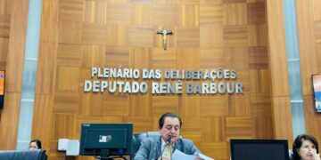 Com luta do deputado Sebastião Rezende, Justiça determina suspensão de cobrança retroativa de ICMS