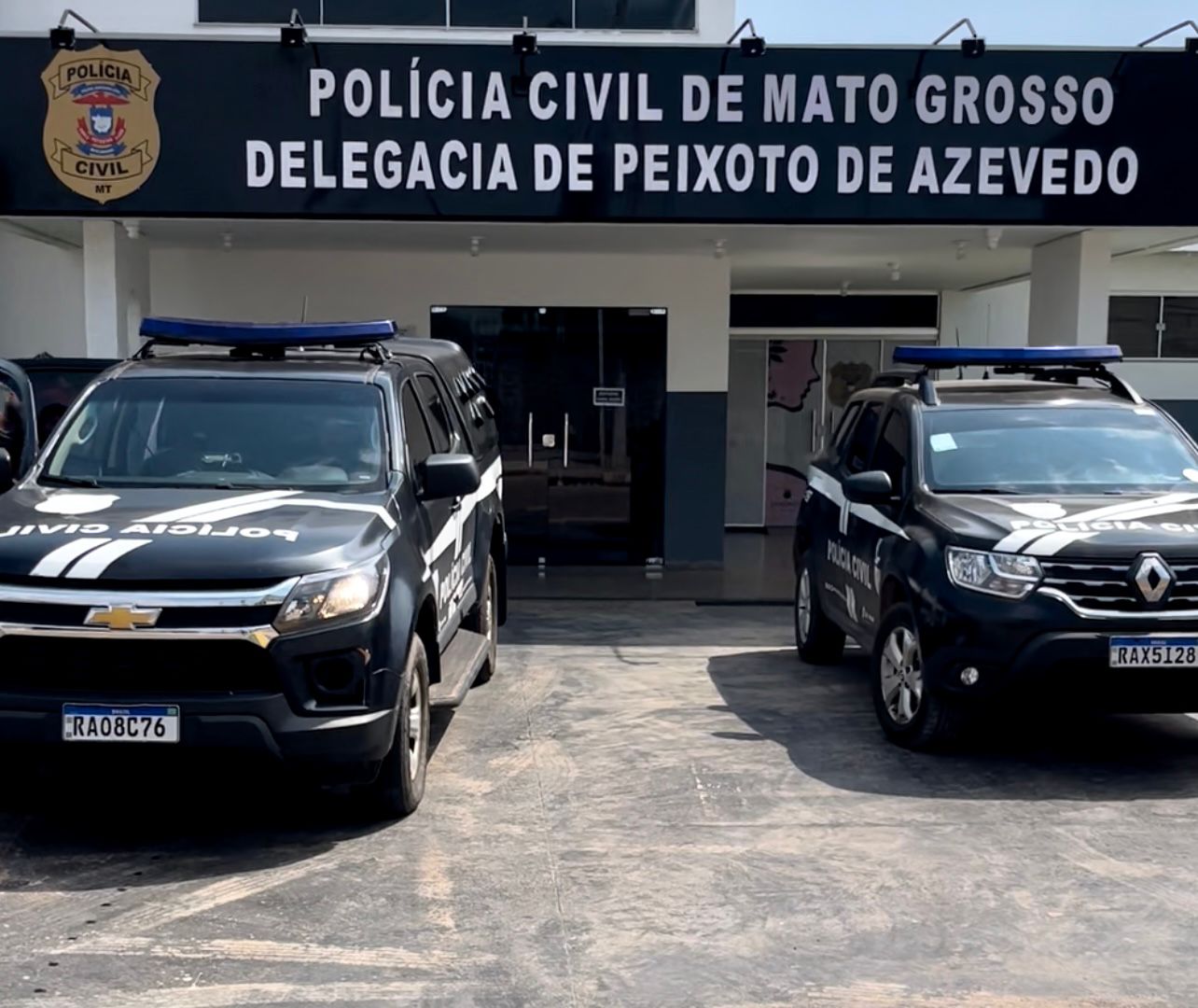 Polícia Civil cumpre mandados de prisão e de buscas contra autor de violência doméstica em Peixoto de Azevedo