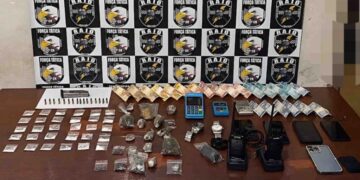 PM recupera veículo roubado e detém seis pessoas por organização criminosa e tráfico de drogas