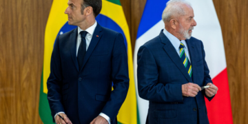 Brasil e França: sistemas políticos diferentes unidos nas disfuncionalidades