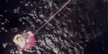 Cinco pessoas morrem e 40 desaparecem após barco naufragar em ilha na Grécia