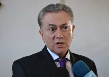 Perri sobe o tom, diz que intervenção não acabou e pode afastar o prefeito de Cuiabá