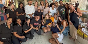 Virgínia Fonseca faz amigo secreto e presenteia funcionários: ‘Dinheiro’